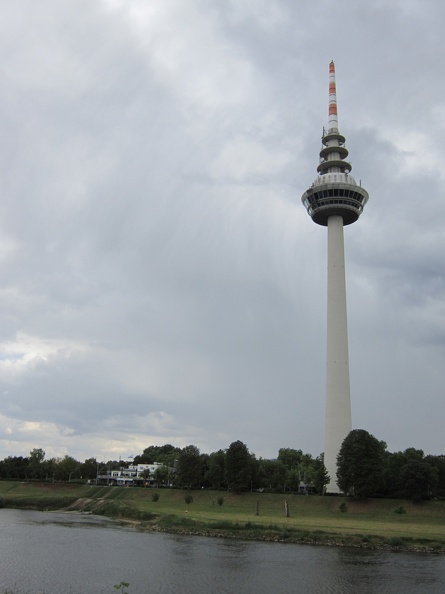 MRV Amicitia and TV Tower.JPG